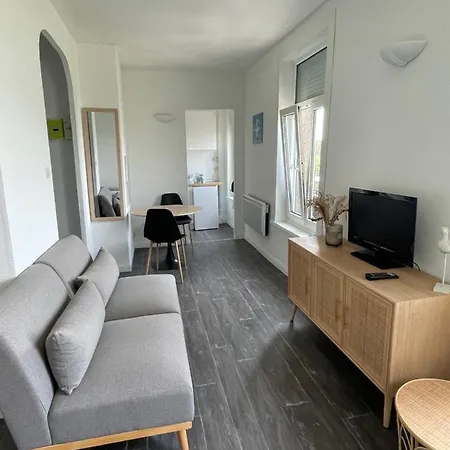 Vue Dégagée Sur Le , à 100m De La Et Du Centre Ville, Exposition Sud * Wimereux